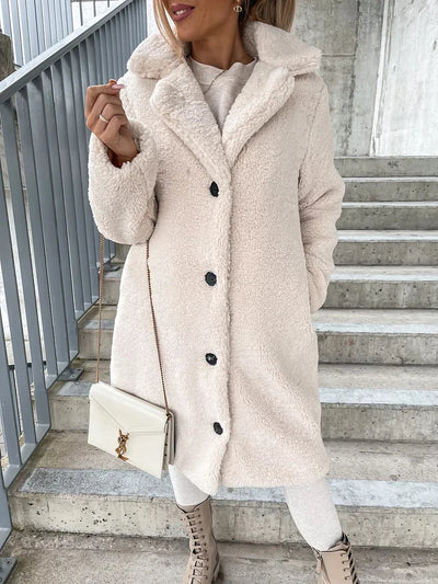 Warm Women's Plush Coat with Long Sleeves and Elegant Lapels