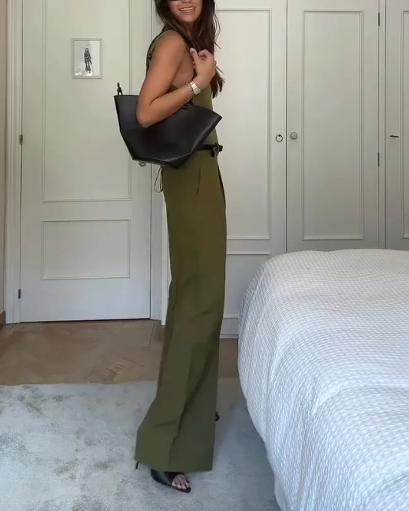 Women's two-piece set with sleeveless top and classic wide-leg pants