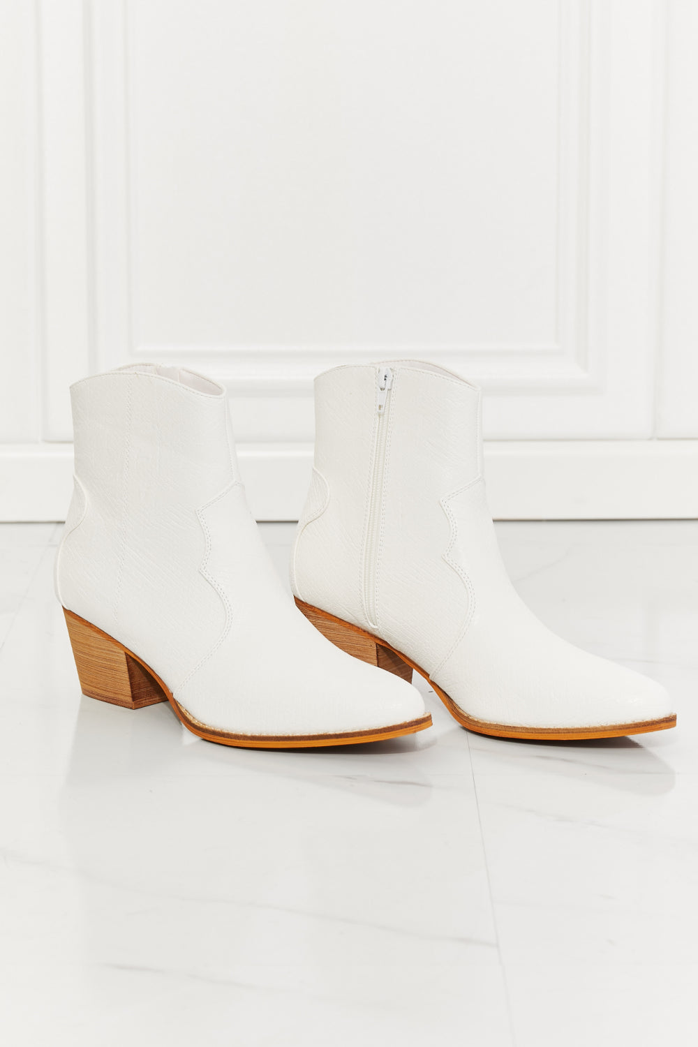 Classic White Faux Leather Western Boots - Jazzy Shoes