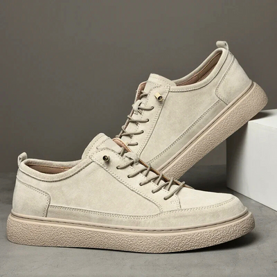 Classic men's sneakers with a casual and urban design