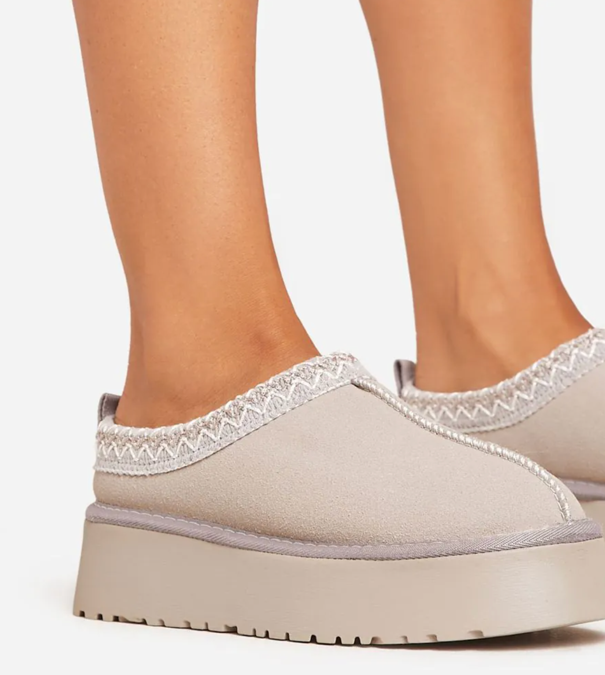 Warm and Comfortable Plush Platform Slippers for Home
