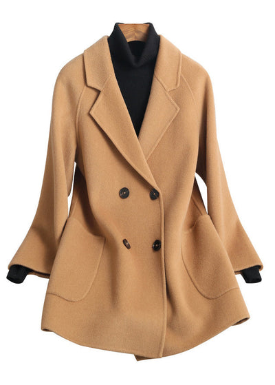Loose-fitting notched button-down coat for fall