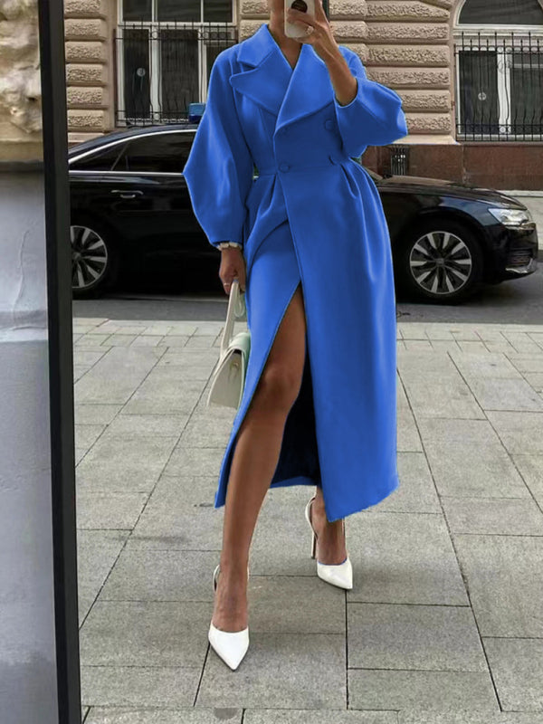 Subtle style with lantern sleeves and wide lapels