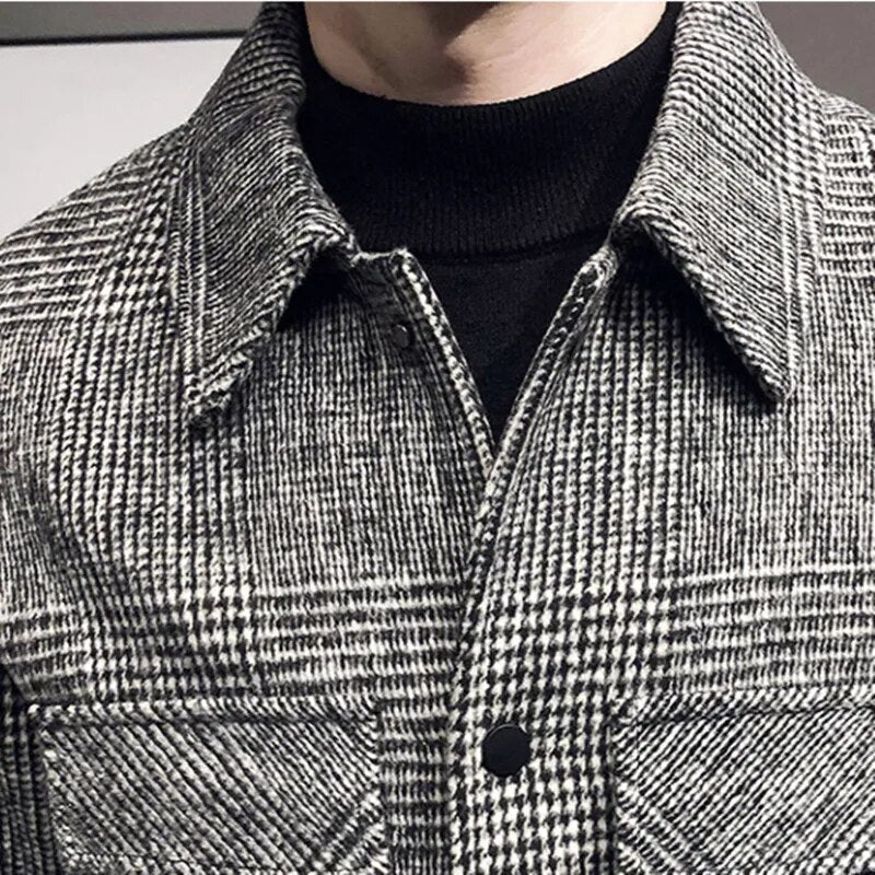 Classic Plaid Jacket for All Seasons – Elegant and Versatile