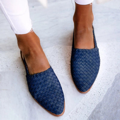 Modern women's clogs with comfortable strap for everyday use
