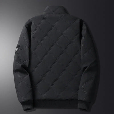 Elegant men's coat ideal for cold winter days