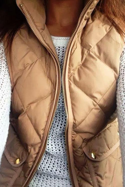 Vest with pockets and plain collar