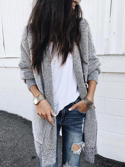 Elegant Long-Sleeved Top for a Modern Style
