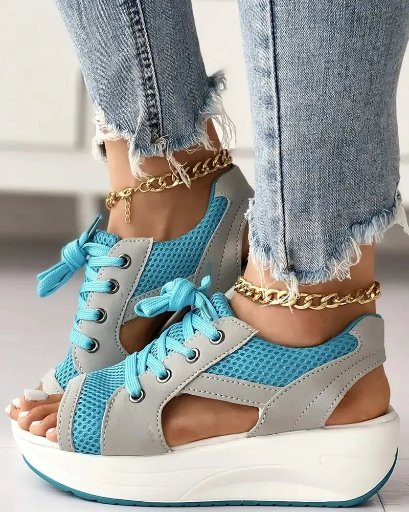 Helmi - Comfortable and lightweight sandals