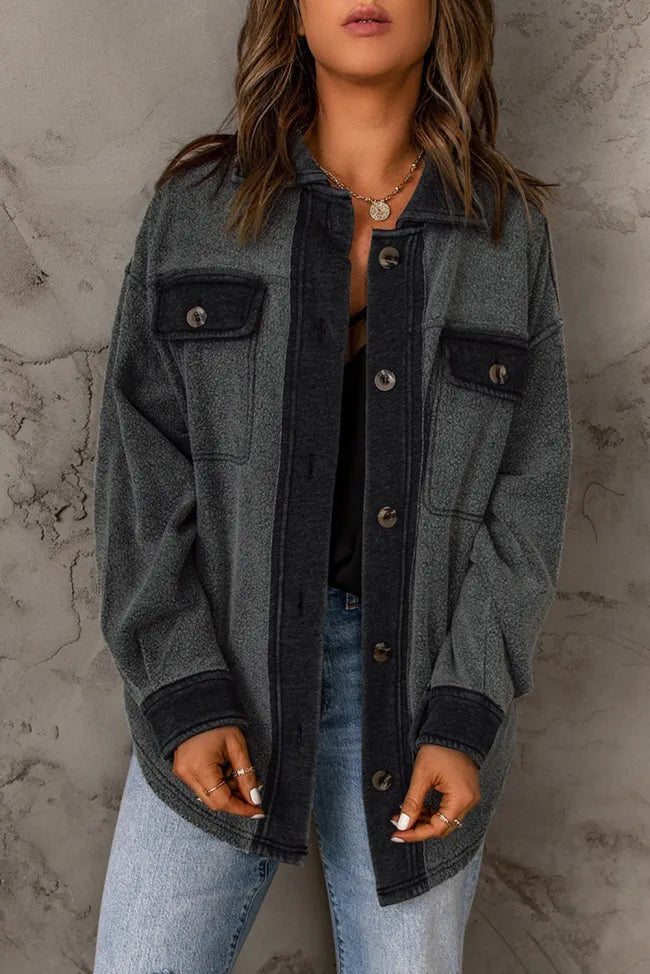 Elegant jacket with contrasting trim and collar