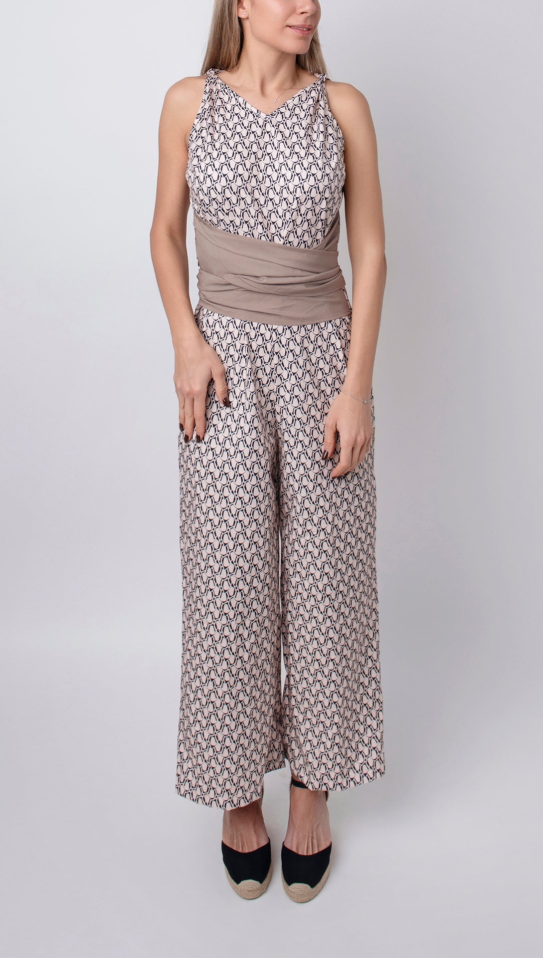 Eliana - Sleeveless Round Neck Jumpsuit