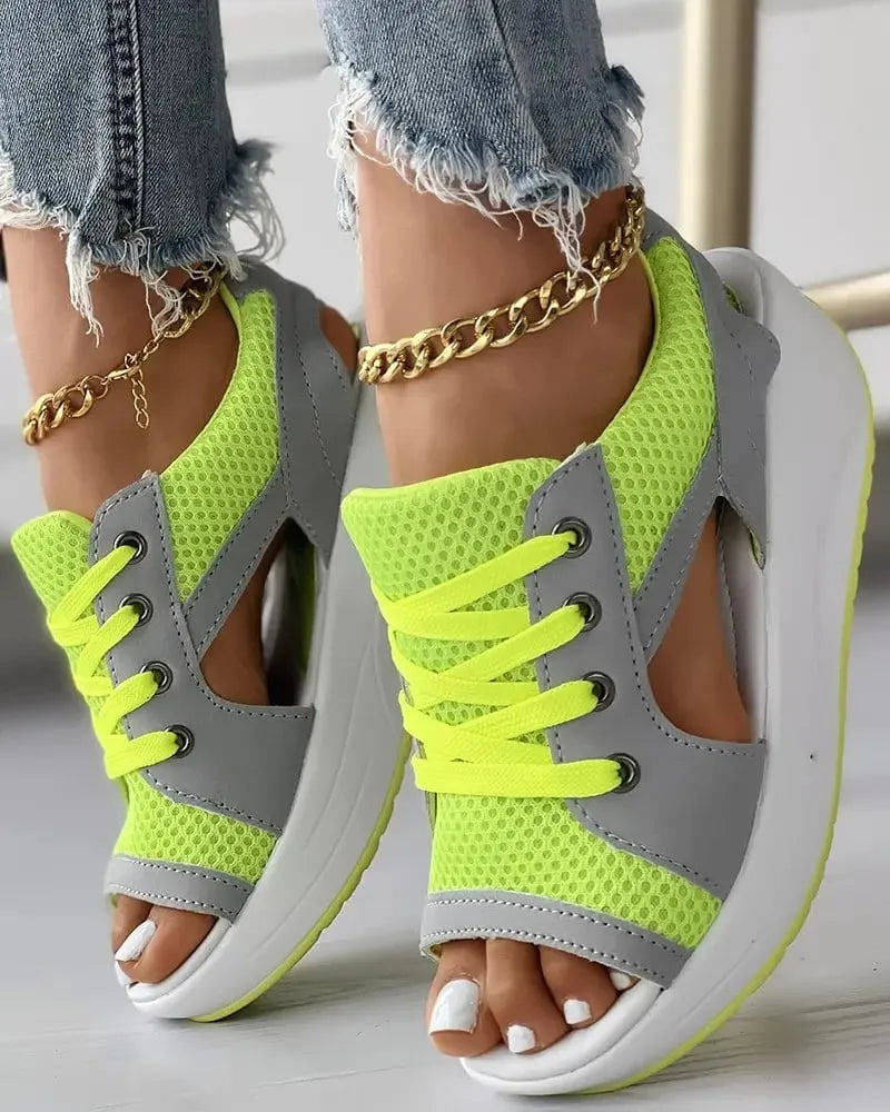 Helmi - Comfortable and lightweight sandals
