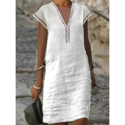 Gabriela - Round neck dress with lace panel