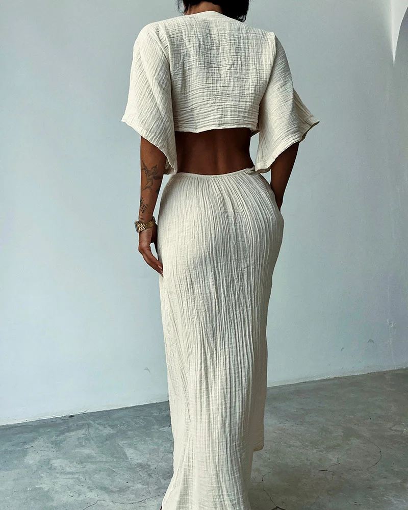 Camila - Beautiful dress with open waist and laces