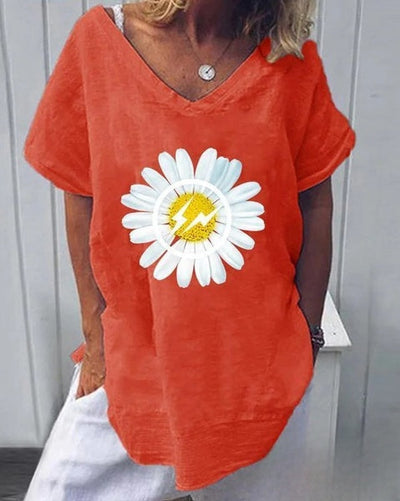Desiree Daisy Print V-Neck Blouse - Casual Short Sleeve Style