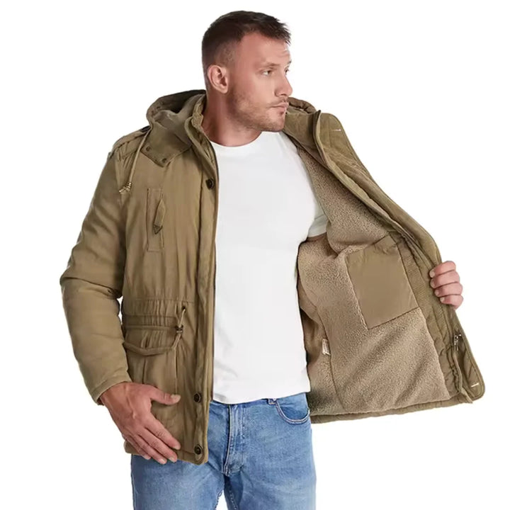 Warm and stylish men's jacket with deep hood