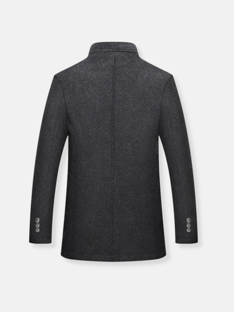 Elegant coat with high collar and button design