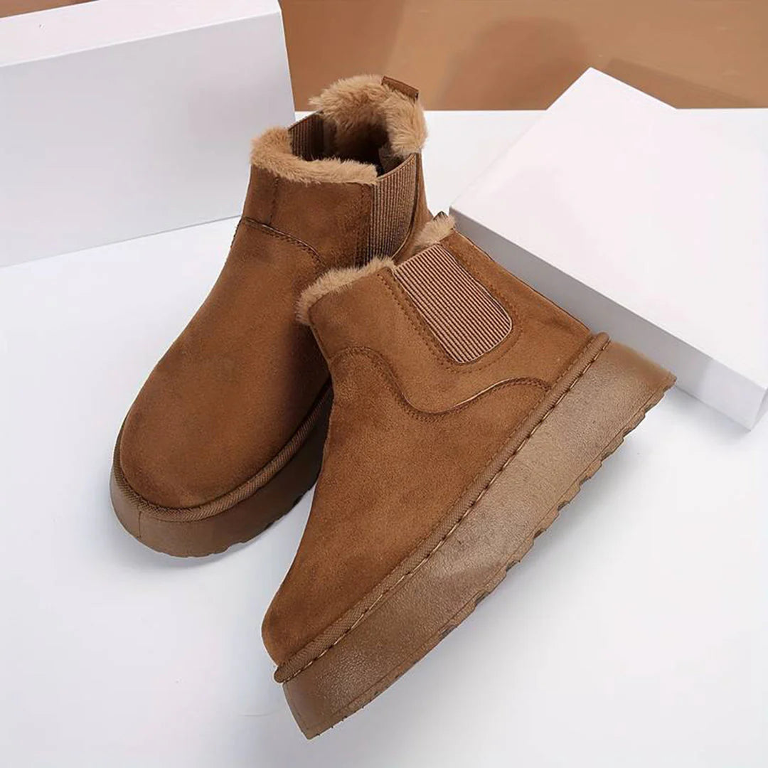 Modern and cozy women's boots for cold days.