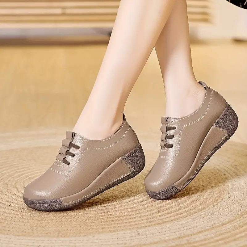 D.LUCY Exclusive tennis shoes for women