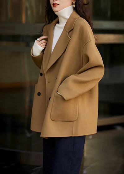 Camel Coat with Peter Pan Collar and Pockets for Fall Fashion