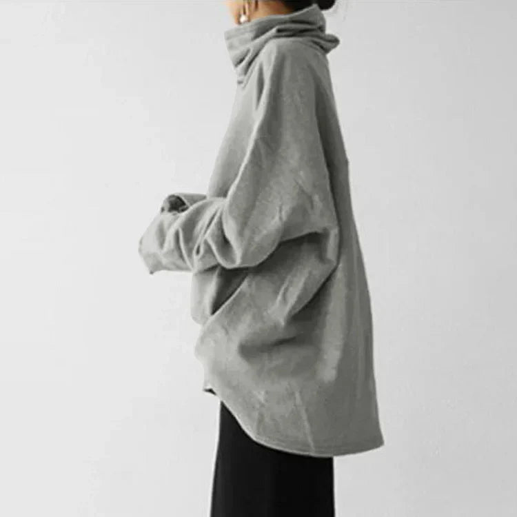 Linda - Casual solid color turtleneck sweater with long sleeves