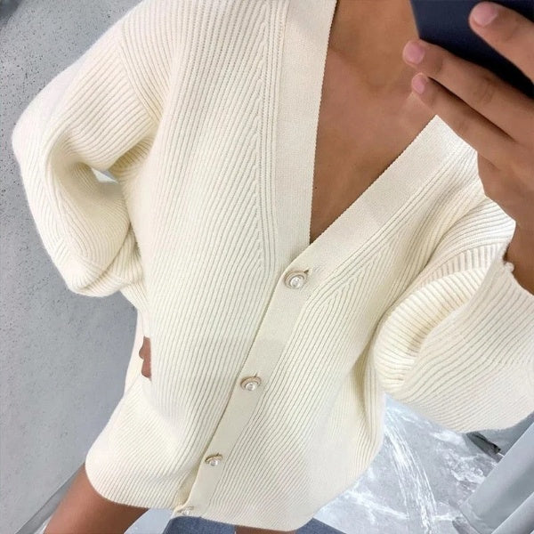 Women's Oversized Cardigan with Heart Buttons: Warm Knitted Sweater for Fall and Winter