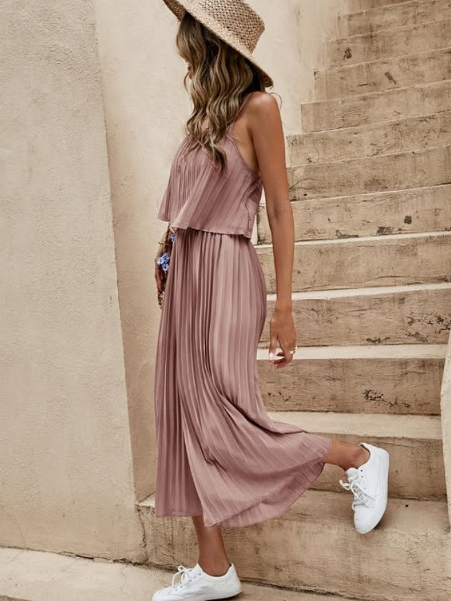 Loose summer set with thin strap top and long pleated skirt