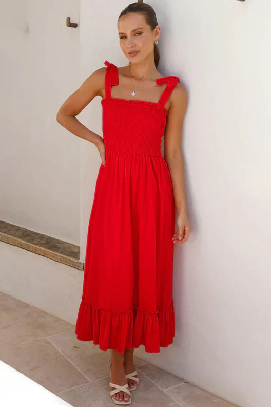 Maria - Sleeveless dress with ruffles and gathered neckline