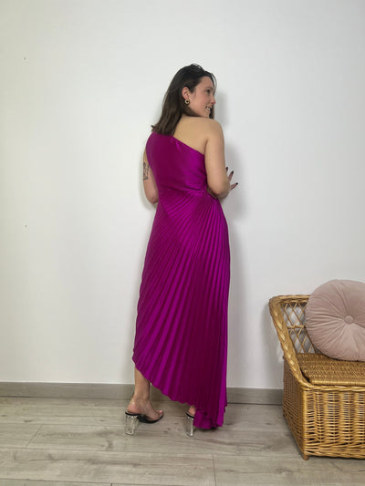 Long pleated one-shoulder dress for elegant events