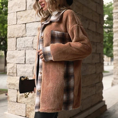 Elegant women's plaid coat: ideal for cold days