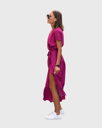 Elegant long dress with short sleeves and belt for special occasions