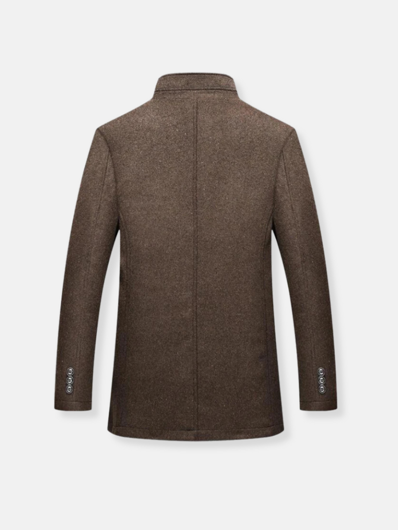 Elegant coat with high collar and button design