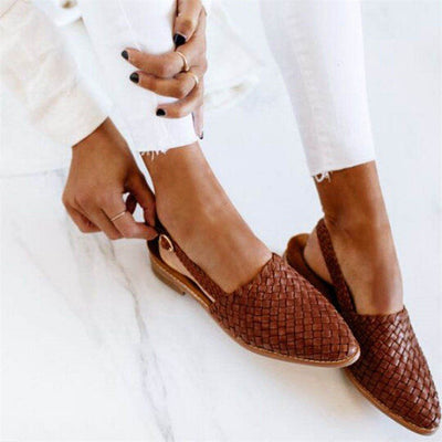 Modern women's clogs with comfortable strap for everyday use
