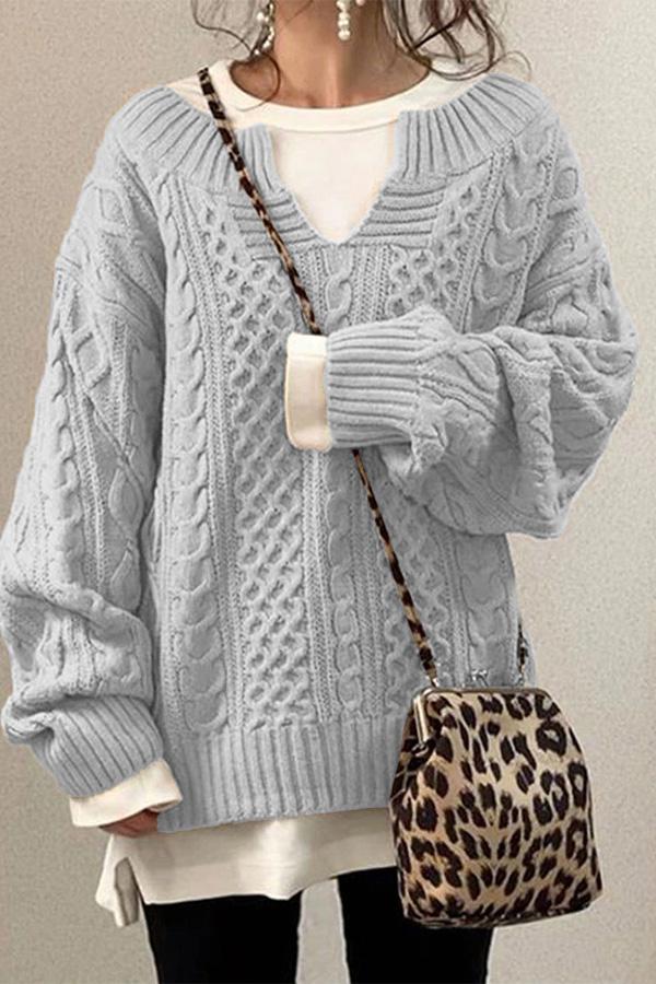 Cozy oversized sweater with an original print for a comfortable style