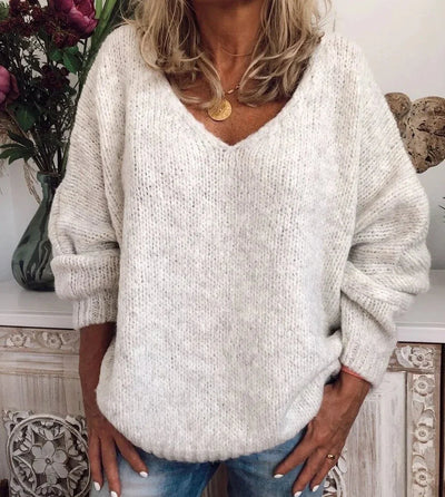 Laconic long-sleeved sweater