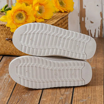 Women's Short Winter Boots - Elegant and Comfortable