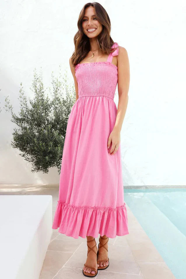 Maria - Sleeveless dress with ruffles and gathered neckline