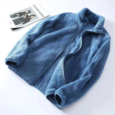 Soft zip-up jacket: comfort and style in one
