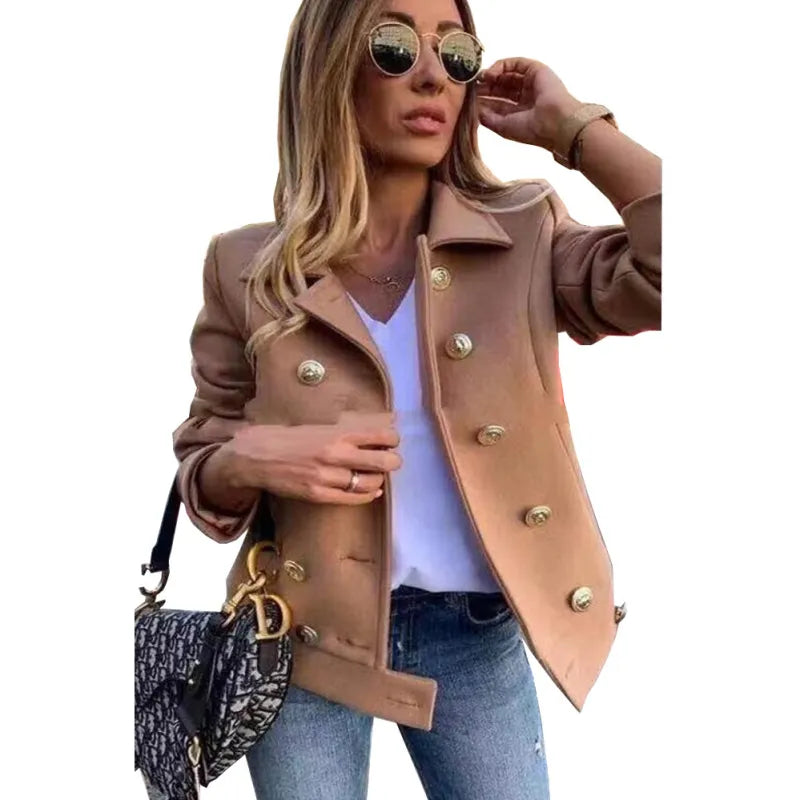Elegant long jacket with button closure