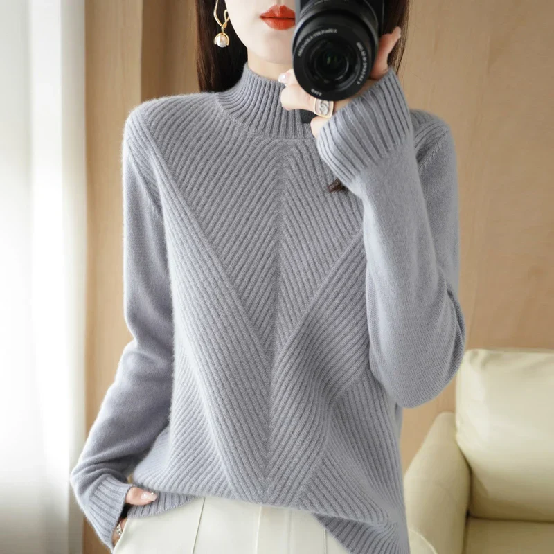 Elegant and versatile sweater