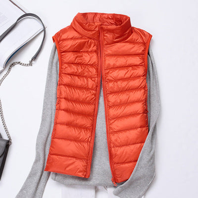 Women's lightweight vest with a comfortable and modern design