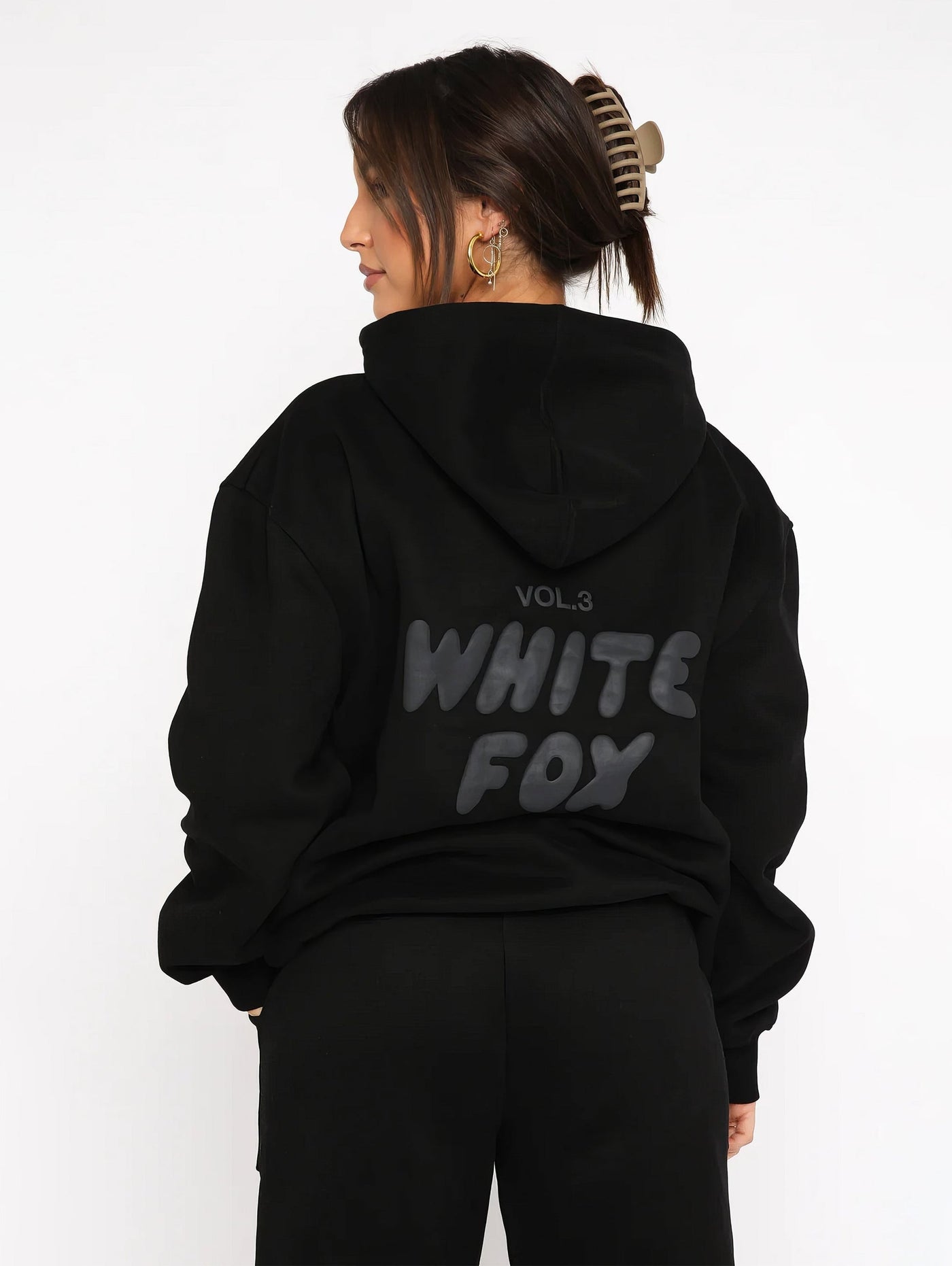 Modern women's tracksuit with stylish and comfortable design