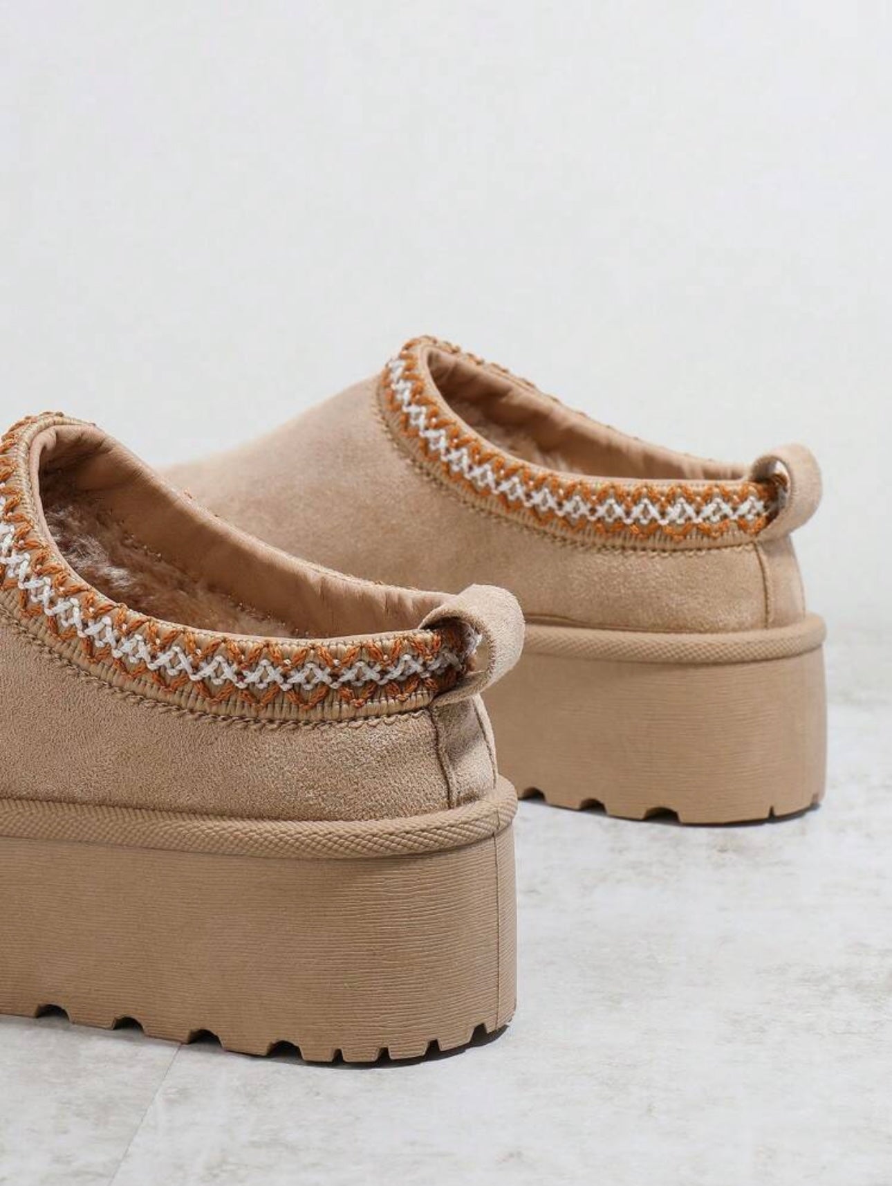 Warm and Comfortable Plush Platform Slippers for Home