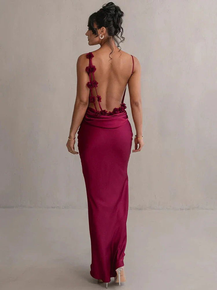 Elegant long evening dress for women with open back and sophisticated design