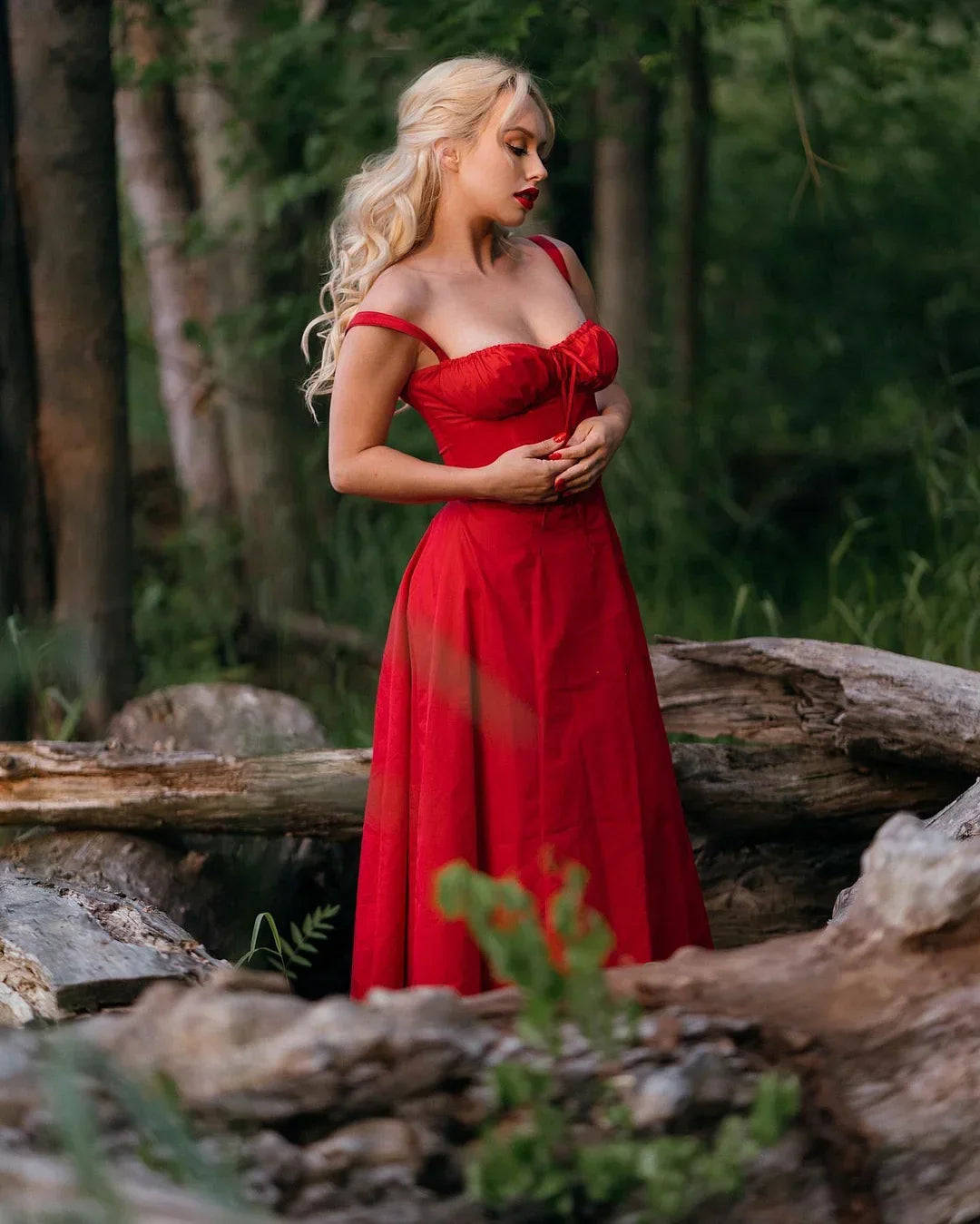 Mireia - Floral strap dress with cinched waist