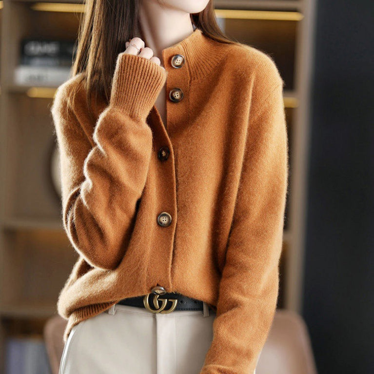 Women's Button-Down Knit Cardigan - Elegance and Comfort
