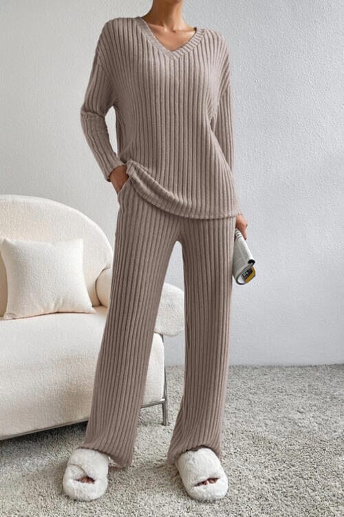 V-neck ribbed top and pants set