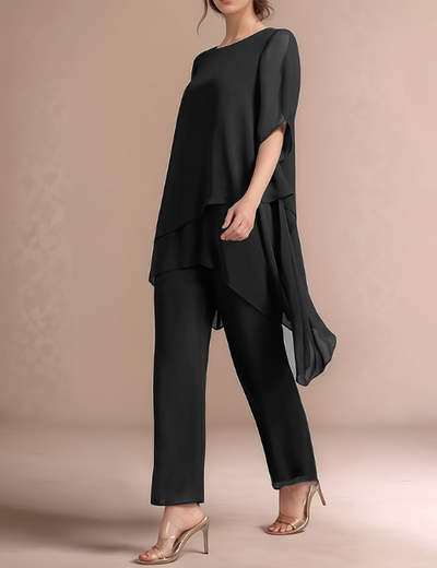 Two-piece set with casual style and modern touches