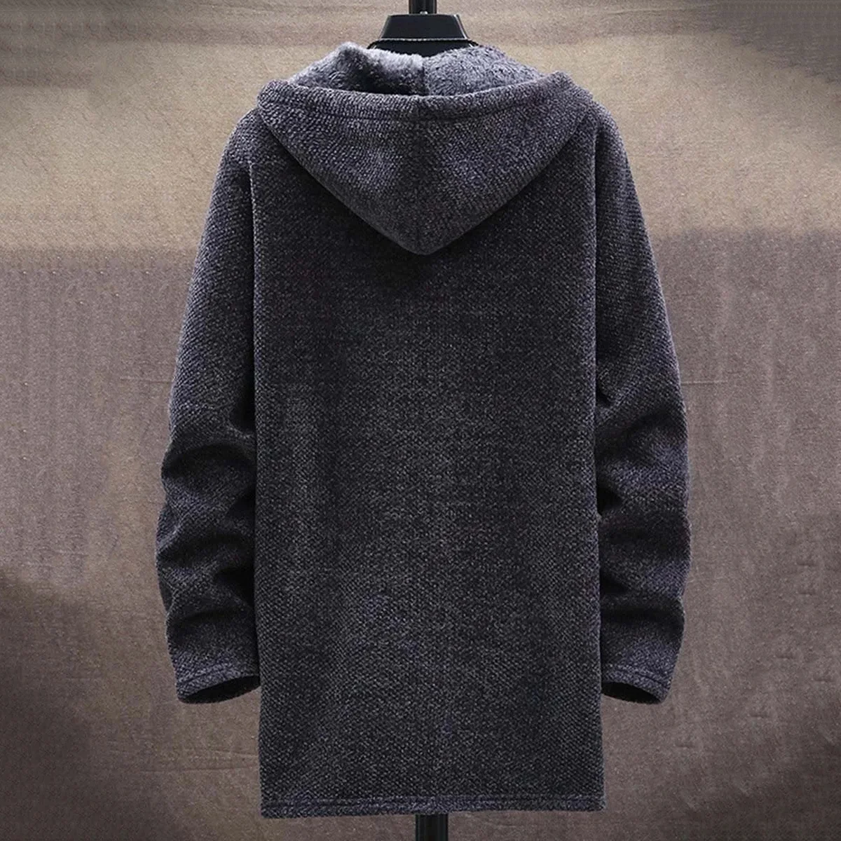 Cozy men's cardigan made of thick knit fleece
