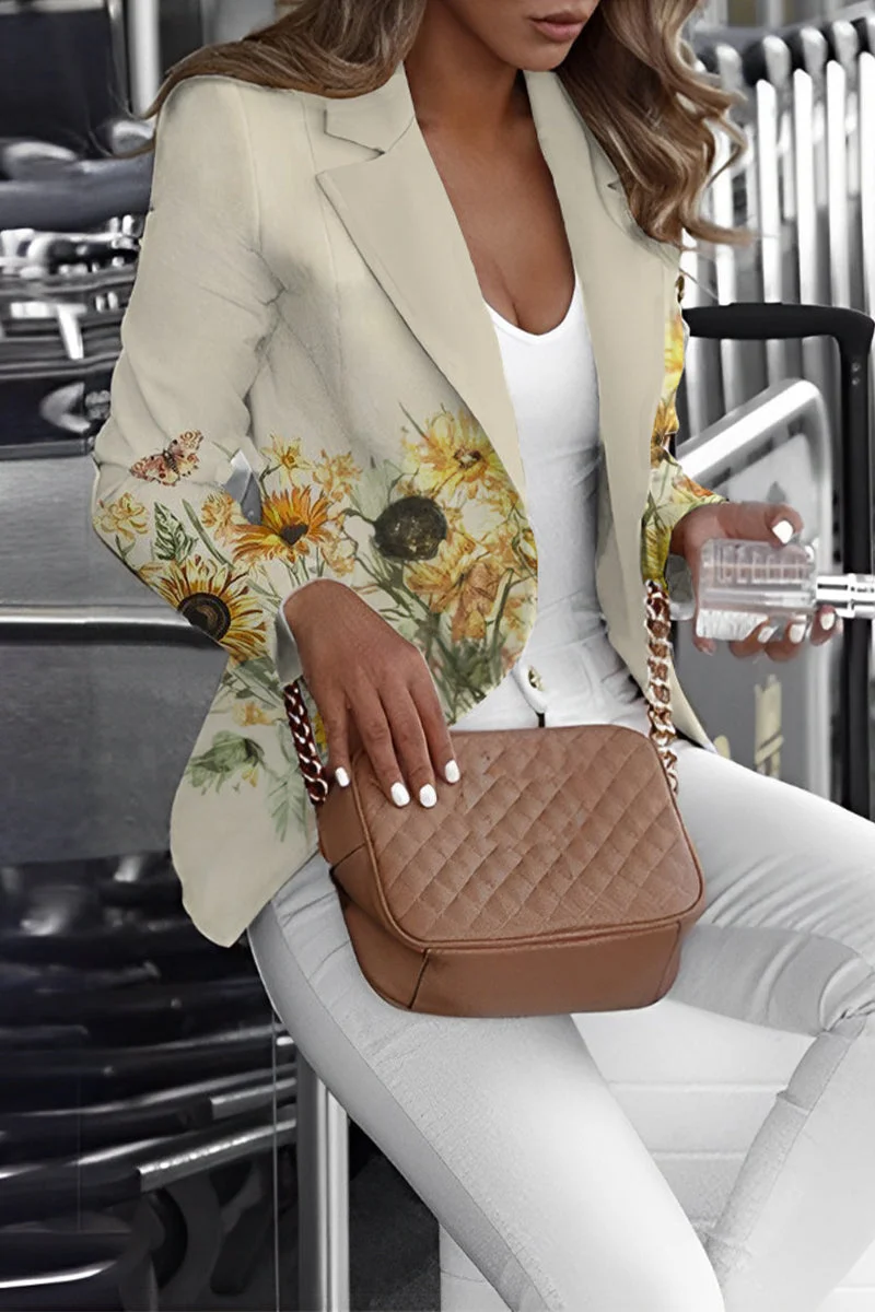 Elegant jacket with printed trim and turn-down collar